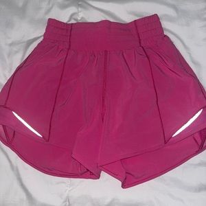 Lululemon Hotty Hots High-Rise Lined 4”